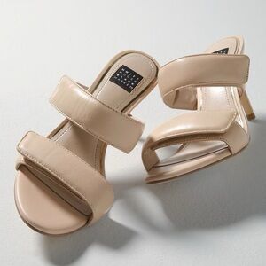 WHBM LEATHER STRAP SANDAL